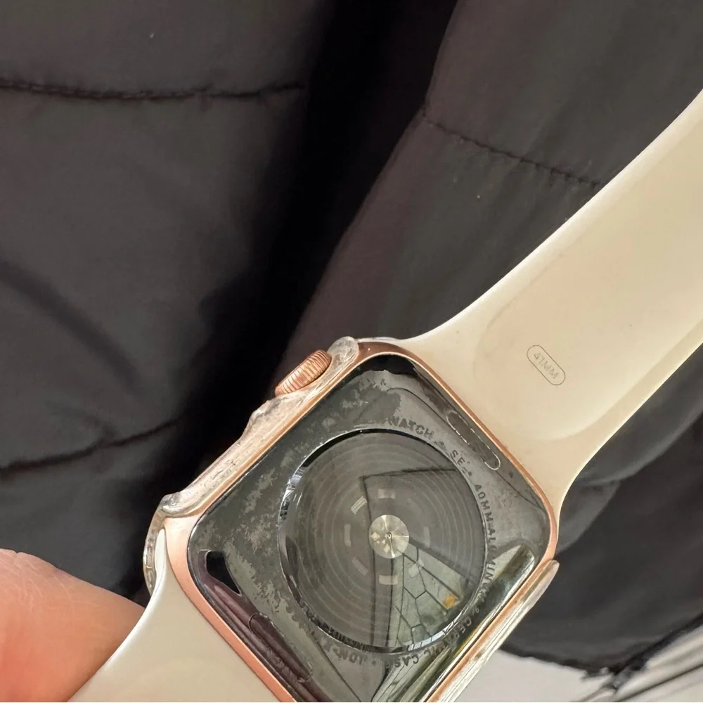 Apple Smartwatch SE & Accessories